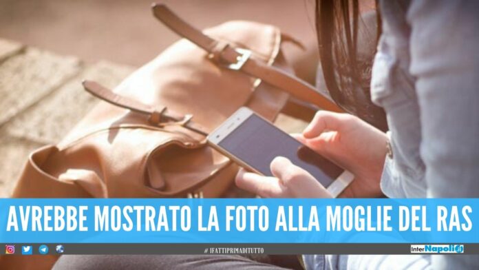 Picchiato per la foto del ras con l'amante Non è camorra ma movente personale