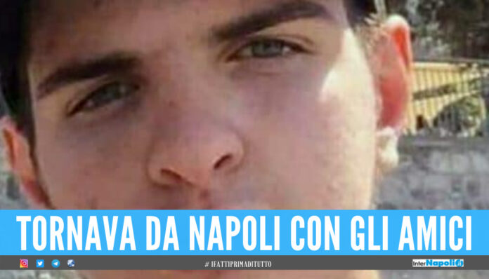 Pasquale morto nell'incidente a Pomigliano, il portiere 20enne domenica aveva un provino
