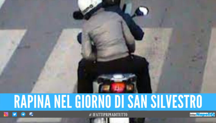 Rapinò ragazzo con un coltello a Capodanno, arrestato 38enne di Torre del Greco