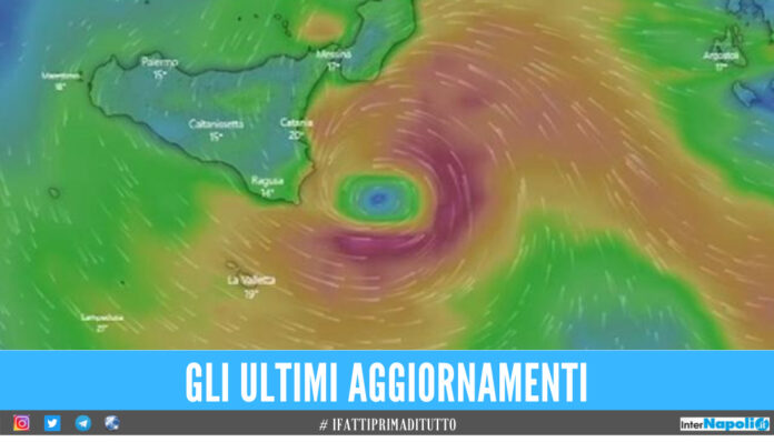 Allerta meteo nel Sud Italia, l'uragano Apollo è arrivato: «Restate a casa»