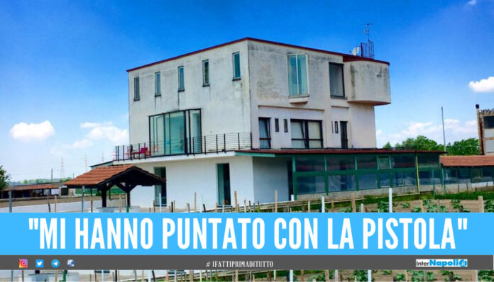 Pistola in faccia al terapeuta, paura nel centro di recupero tossicodipendenza ad Acerra