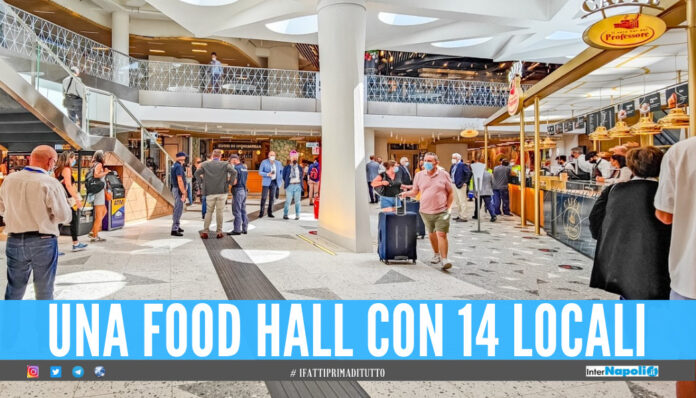 Food Hall alla stazione di Napoli Centrale