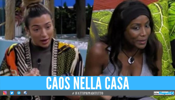 Grande Fratello Vip, i concorrenti si schierano contro Signorini: 