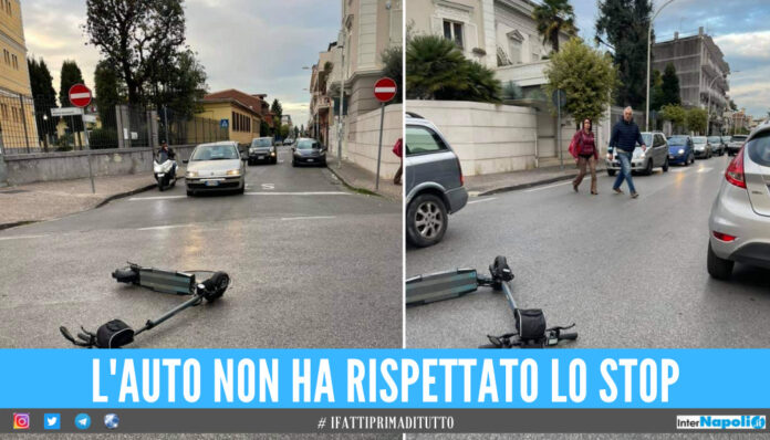 Momenti di paura a Frattamaggiore, ragazzo in monopattino travolto da un'auto