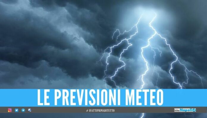 Meteo instabile tra Napoli e provincia, bombe d'acqua e raffiche di vento