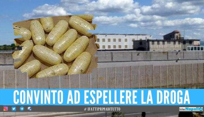 Nascondeva 60 grammi di droga nell'ano, scoperto detenuto di Napoli