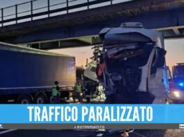 Scontro tra 4 tir sull'autostrada Milano-Napoli, 10 km di coda nel Casertano