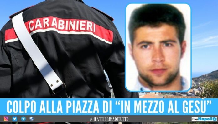 Sfuggì al blitz contro il clan di camorra, arrestato il ras latitante