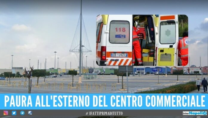 Tragedia nell'ex Auchan a Giugliano, uomo muore nel parcheggio