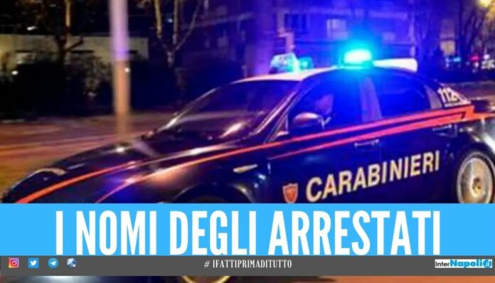 nomi carabinieri arresti Rapinano 2 ragazze dopo l'invito a casa, catturati dai carabinieri a Napoli