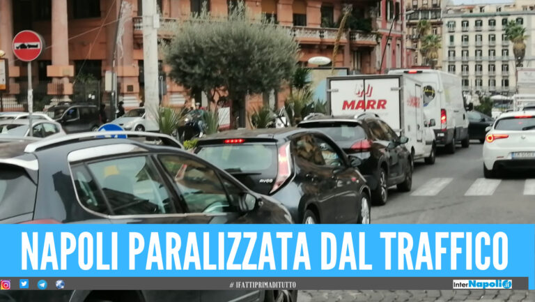 [Video]. Napoli, chiusa anche la Galleria Quattro Giornate: città paralizzata dal traffico