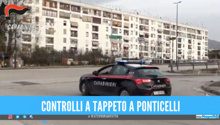 Blitz a Ponticelli, trovata pistola: forse l’arma usata nella faida di Napoli est