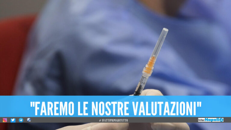 Vaccino obbligatorio, parla l’esperto Costa: “Lo valutiamo per chi è in contatto con il pubblico”