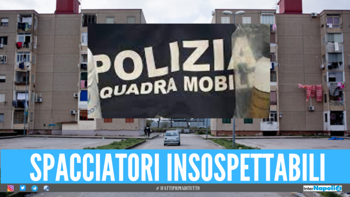 Blitz nel rione Salicelle, lo spaccio nelle mani di due giovani insospettabili