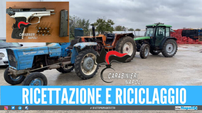 Trattori rubati e pistola in casa, blitz in provincia di Napoli: c'è un arresto