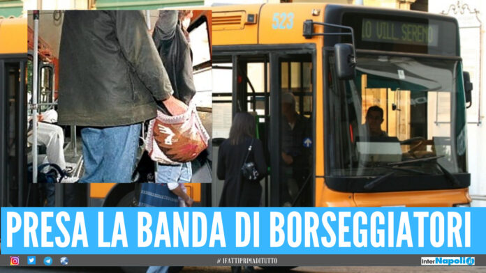 Napoli. Sgominata la banda dei borseggiatori, l'ultimo colpo sul bus in piazza Dante