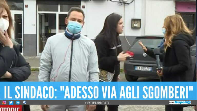 Occupazione abusiva nelle palazzine di Pozzuoli, aggredita la troupe di Storie Italiane in diretta