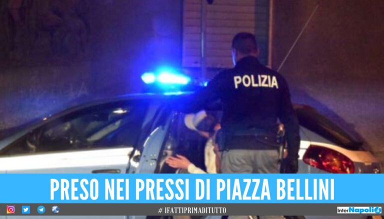 Prima ruba in un bar poi cerca di sfuggire alla polizia, paura al centro di Napoli
