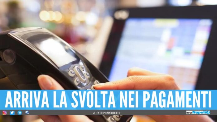 Svolta per i pagamenti con bancomat, in arrivo multe ai commercianti