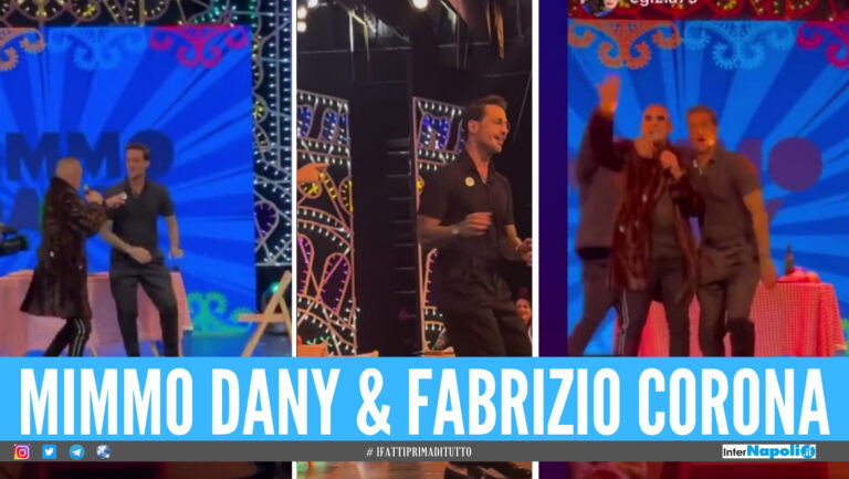 Fabrizio Corona, che show a Napoli: balli con Mimmo Dany e stoccata a Ilary Blasi