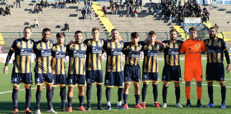 Il Giugliano cala il poker contro il Real Monterotondo, doppietta per il difensore bomber Poziello