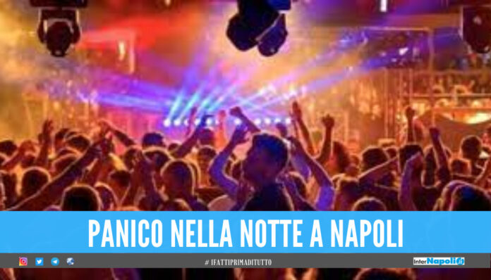 Napoli, spari fuori la discoteca dopo il 'no' del buttafuori: 