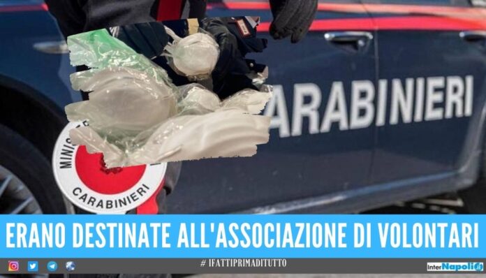 Bloccati con le mascherine rubate a Ponticelli Le abbiamo trovate in strada