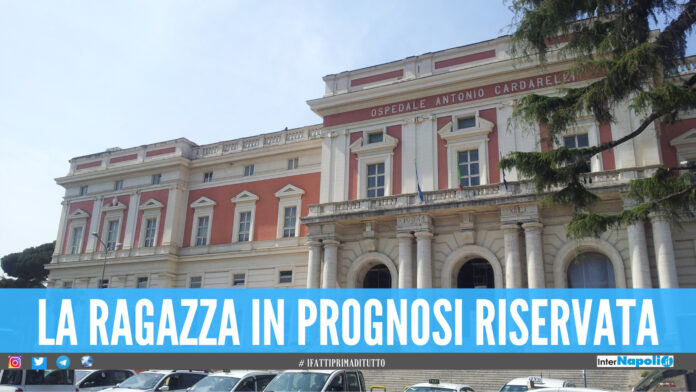 Ragazza travolta da un'auto a Giugliano, 22enne scappa e dopo 3 ore si costituisce