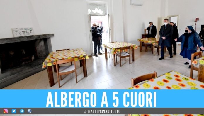 Inaugurata la Casa delle Genti a Napoli, 32 posti letto per i senzatetto