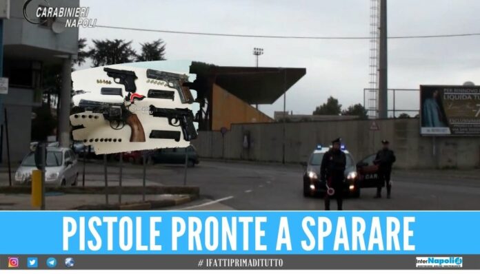 Arsenale scoperto nella 'palazzine', si indaga sulle pistole della camorra