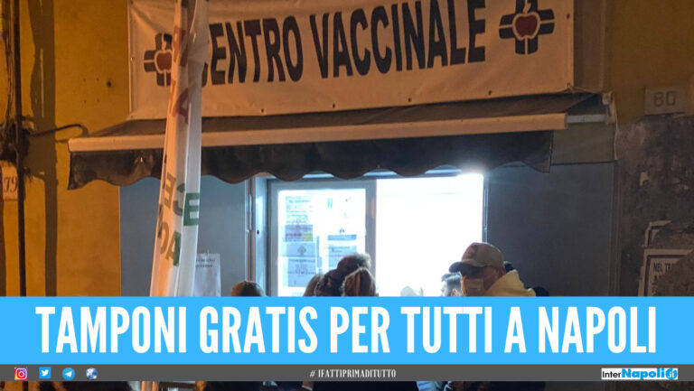 Tampone gratis alla notte delle vaccinazioni, l’iniziativa nel rione Sanità a Napoli