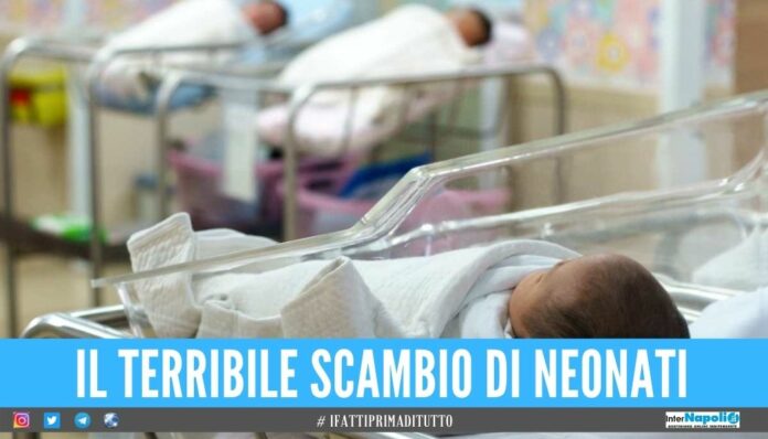 Non è mia figlia, consegnano la neonata sbagliata ai genitori scatta la deuncia