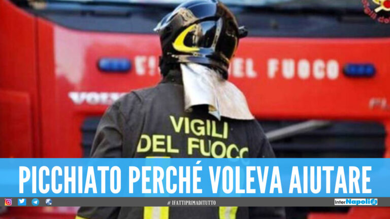 Vigile del fuoco preso a schiaffi a Napoli, era intervenuto per soccorrere un uomo