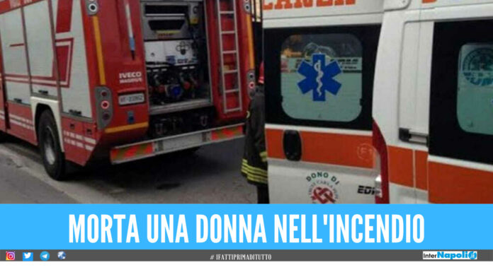 Incendio in casa in provincia di Napoli, donna morta avvolta dalle fiamme: ferito il marito
