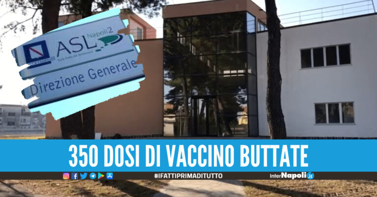 Raid al centro vaccinale di Afragola, 350 dosi da buttare: aperta un’inchiesta