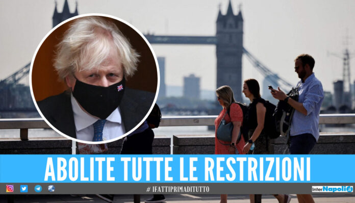 Covid in Gran Bretagna, Boris Johnson