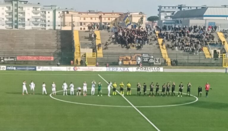 Il Giugliano non si ferma più, 3 a 0 al Nuova Florida: i tigrotti blindano il primo posto