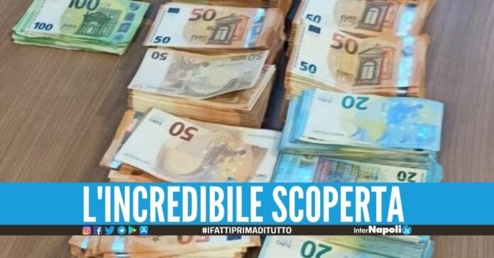 Oltre 200mila euro in contanti nascosti tra i biscotti dei bimbi, beccato in aeroporto