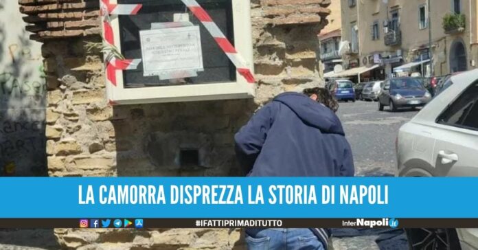 Abbattuto un altro altarino dell'Alleanza di Secondigliano, sfregio alla storia millenaria storia