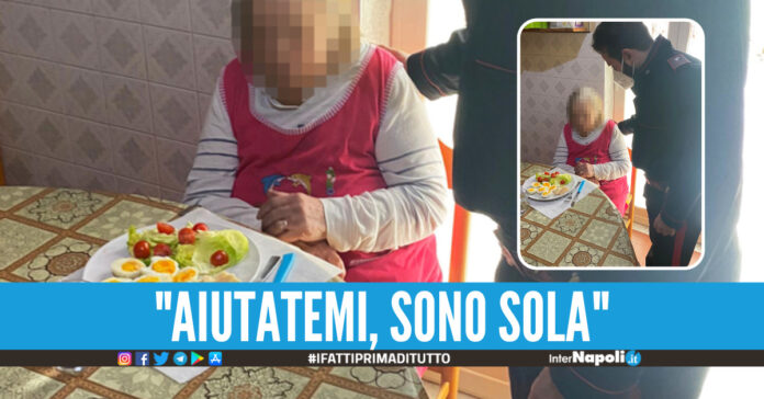 Anziana chiede aiuto ai carabinieri di Afragola, foto ANSA