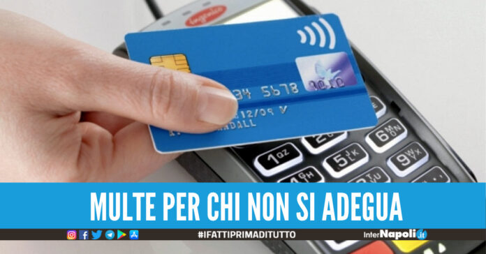 Bancomat, multa a chi rifiuta i pagamenti col Pos anticipate le sanzioni per negozianti e professionisti