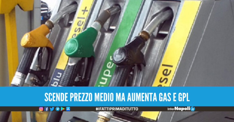 “Taglio delle accise benzina fino a maggio”, l’annuncio del ministro dell’Economia