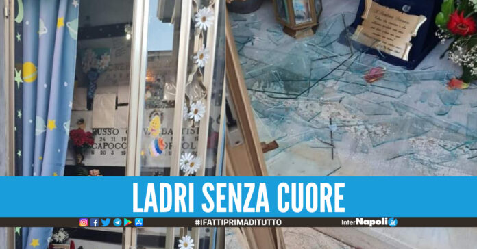 Vergogna al cimitero di Qualiano, ladri rubano i portoni e vandalizzano le cappelle
