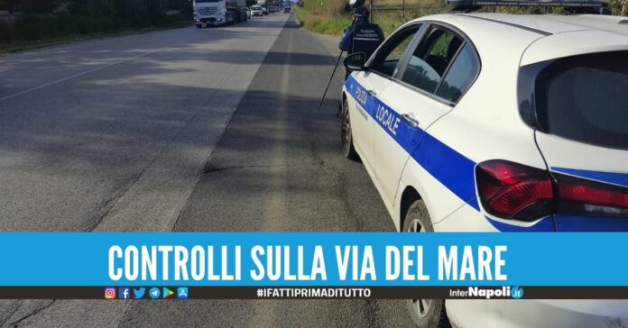 Raffiche di multe sulla Domiziana, in azione l'autovelox della Municipale