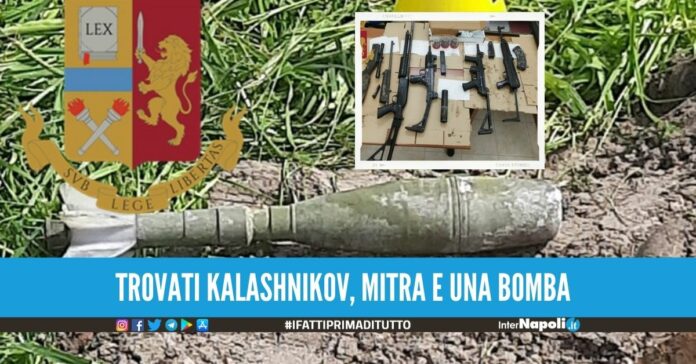 Sequestrato un arsenale da guerra nascosto nei bidoni sul Litorale Domizio