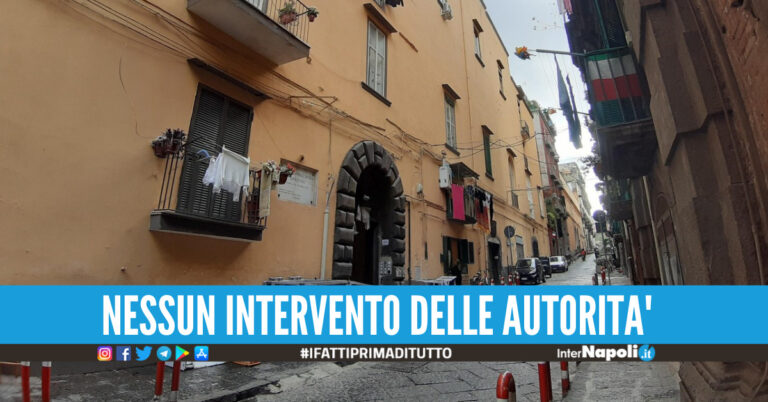 Napoli, non è scherzi a parte: occupano appartamento abusivamente e lo ristrutturano