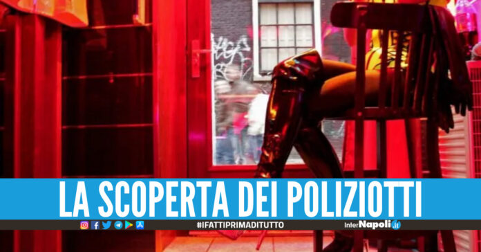 Trovata casa a luci rosse a Marcianise, la scoperta dei poliziotti travestiti dai clienti