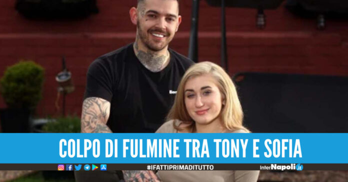 Coppia ospita una profuga ucraina, lui si innamora e lascia la fidanzata Non sono una sfasciafamiglie