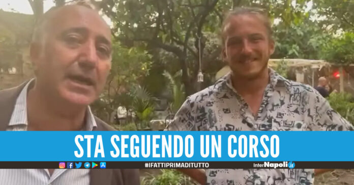 Elliot in compagnia del suo professore