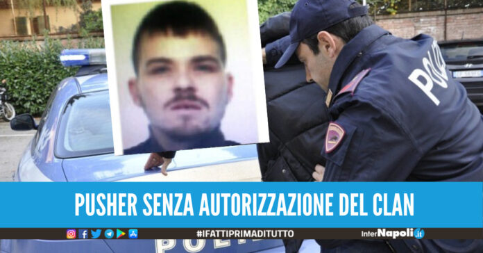 Guerra tra clan ad Acerra per le piazze di spaccio, accoltellato pusher ribelle fermato l'ultimo della banda